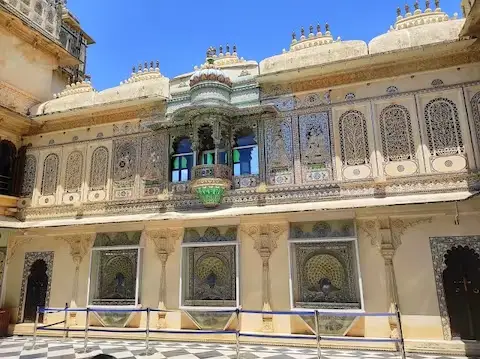 Crystal Gallery Udaipur